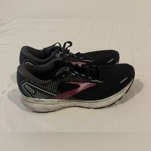 Brooks Ghost 15 running shoes black/ pink teal size 10.5 Athletic sneakers